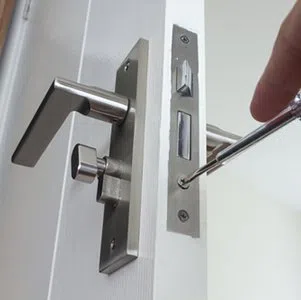 Father Son Locksmith Store Miami, FL 305-307-5765 - lock-opening